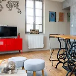 Pour 2, Place Saint-sauveur * 캉