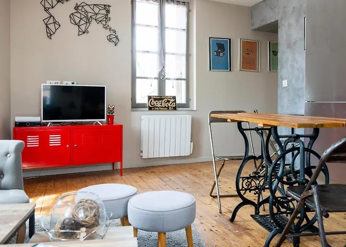 Pour 2, Place Saint-sauveur * Кан